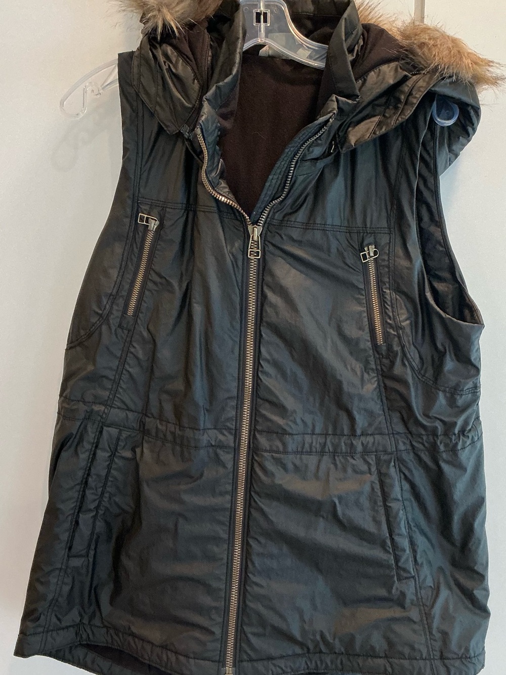 Athleta Black Hooded Puffer Vest with Faux Fur Trim